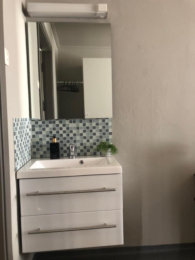 Lovisenlund Hostel Ovrebo ภายนอก รูปภาพ