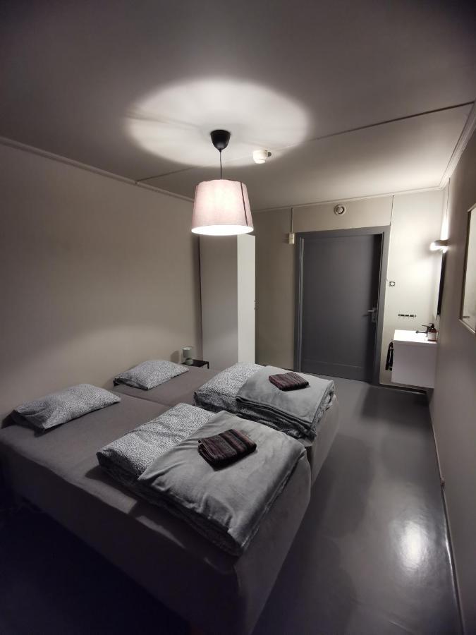 Lovisenlund Hostel Ovrebo ภายนอก รูปภาพ