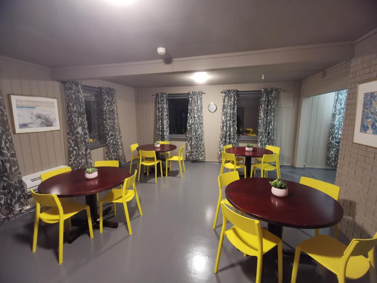Lovisenlund Hostel Ovrebo ภายนอก รูปภาพ