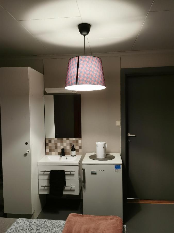 Lovisenlund Hostel Ovrebo ภายนอก รูปภาพ
