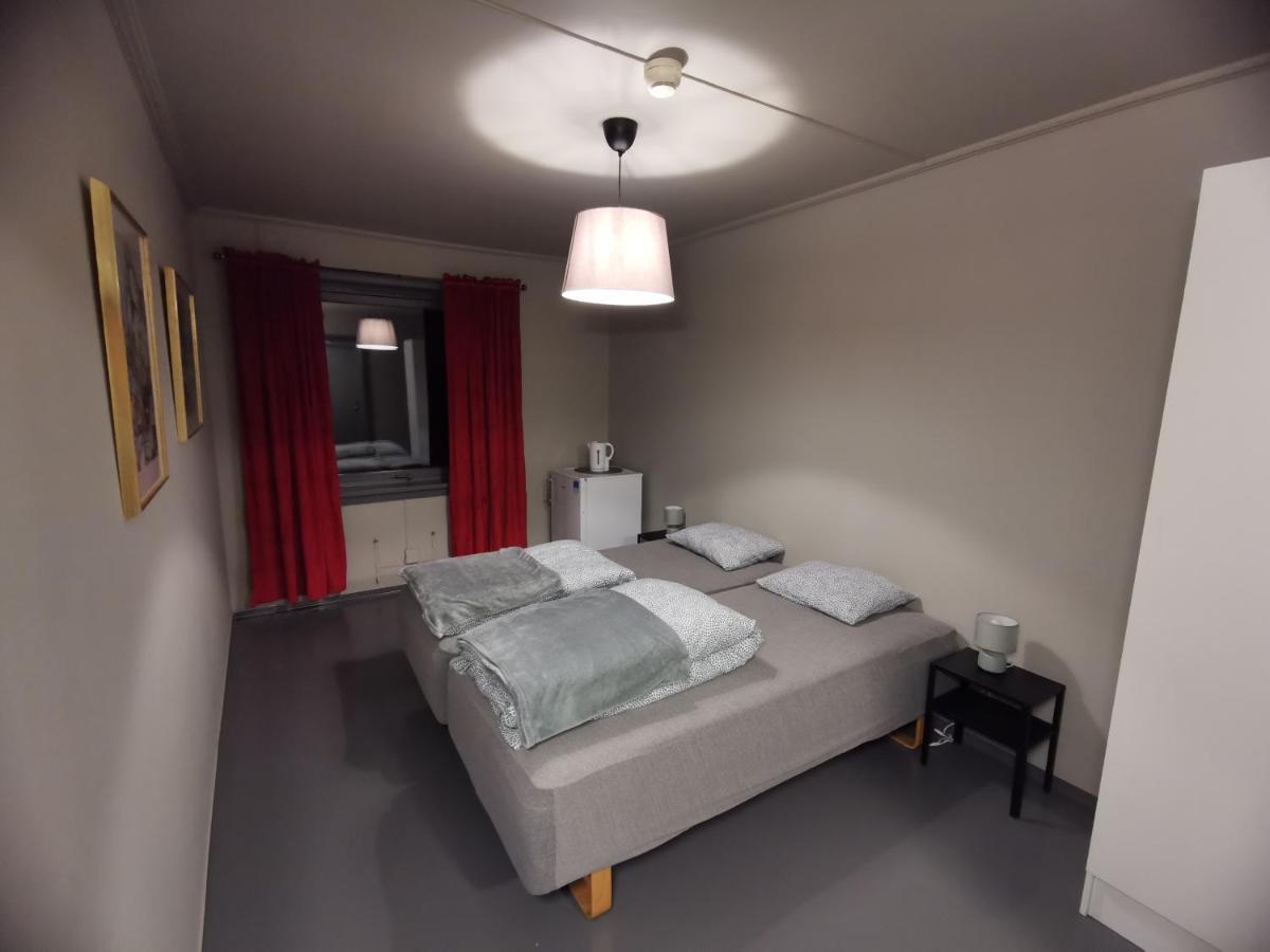 Lovisenlund Hostel Ovrebo ภายนอก รูปภาพ