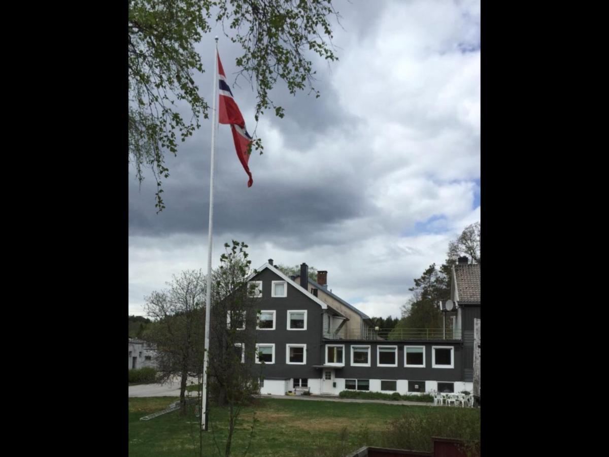 Lovisenlund Hostel Ovrebo ภายนอก รูปภาพ